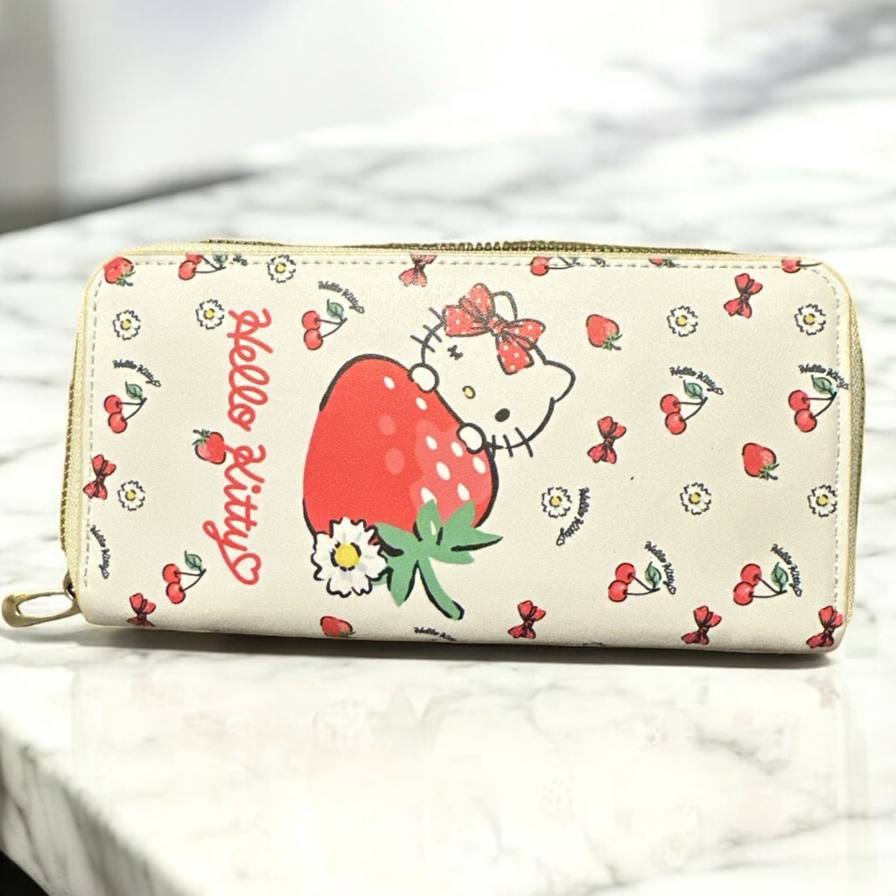 Hello Kitty Cream Wallet with Strawberry Design